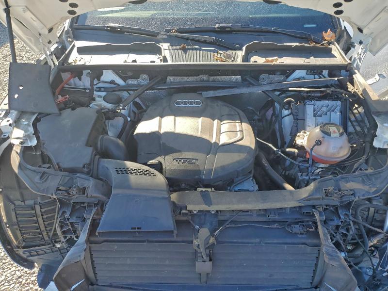 Фото 12 - AUDI Q5