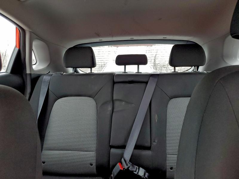 Фото 10 - HYUNDAI KONA