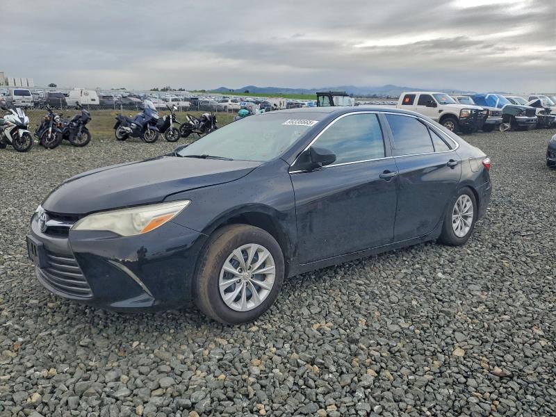 Фото 1 - TOYOTA CAMRY