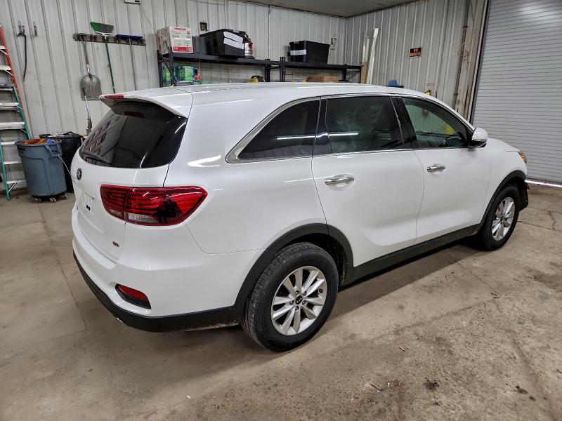 Фото 3 - KIA SORENTO