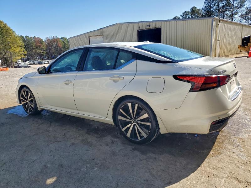 Фото 2 - NISSAN ALTIMA