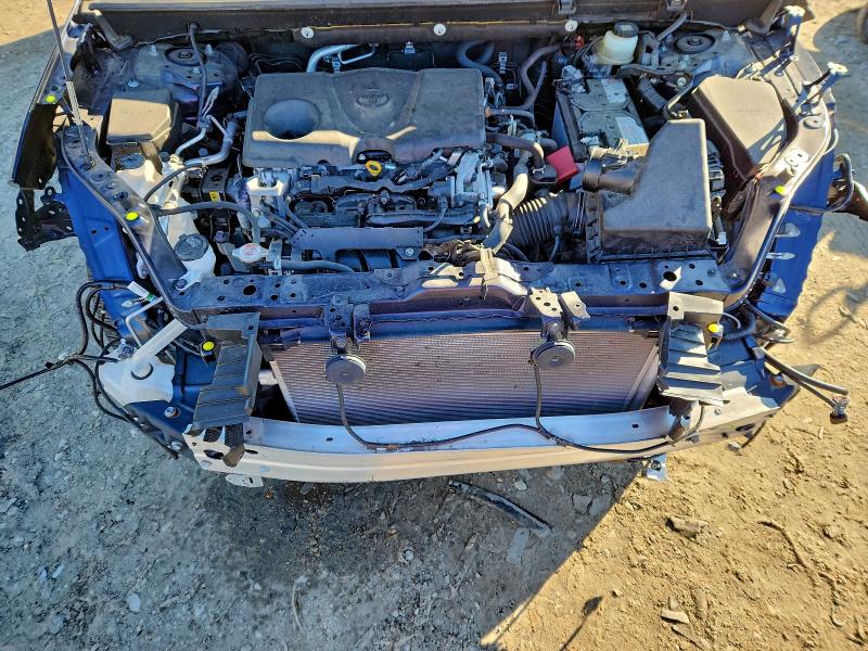 Фото 11 - TOYOTA RAV4