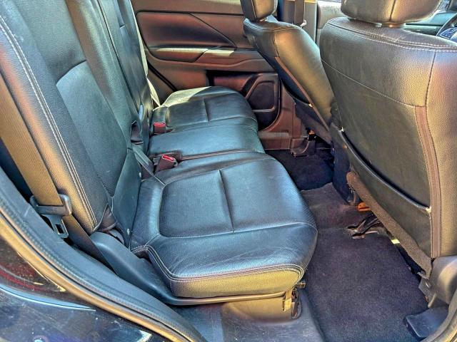 Фото 6 - MITSUBISHI OUTLANDER