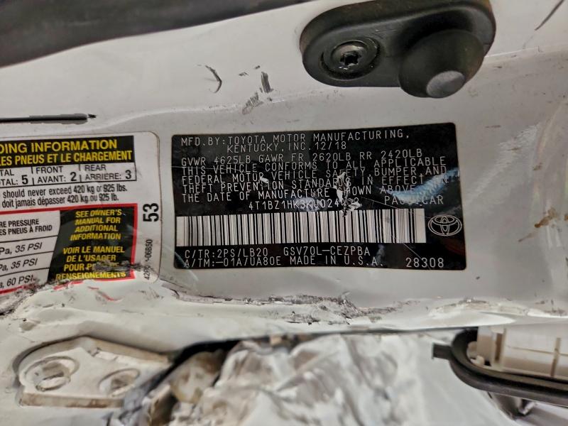 Фото 12 - TOYOTA CAMRY