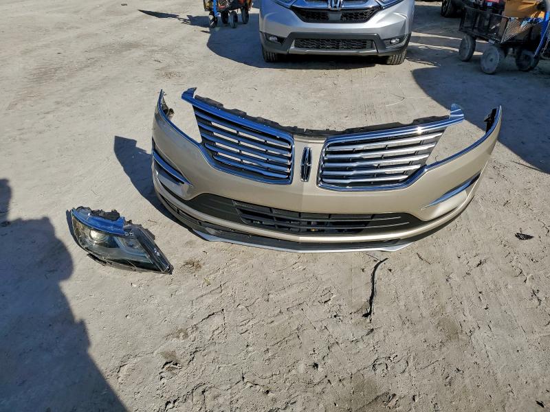 Фото 12 - LINCOLN MKC