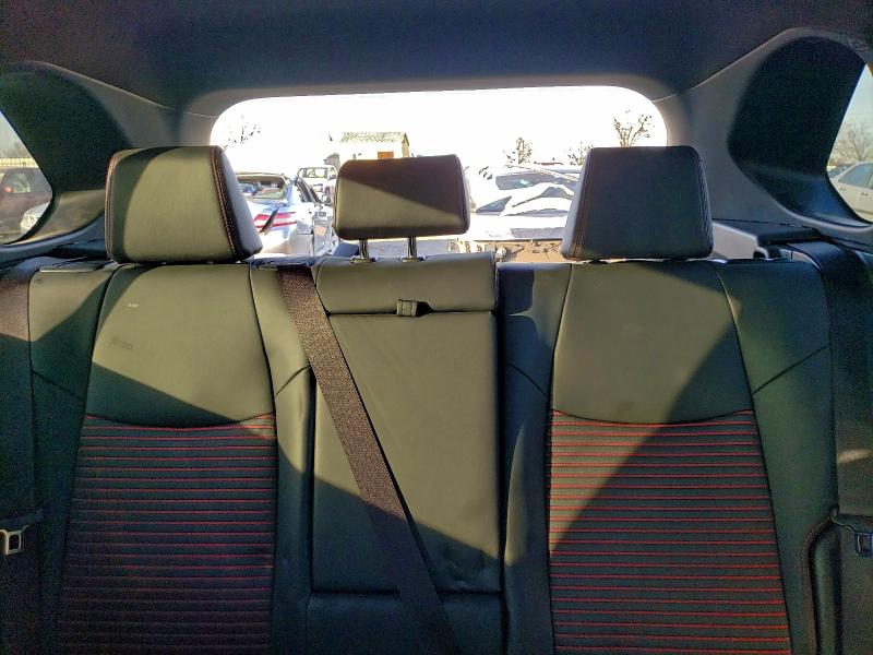 Фото 10 - TOYOTA RAV4