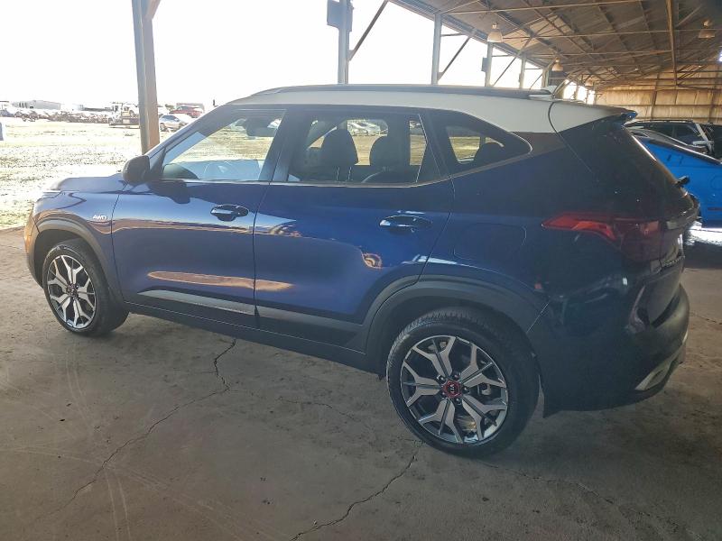 Фото 2 - KIA SELTOS