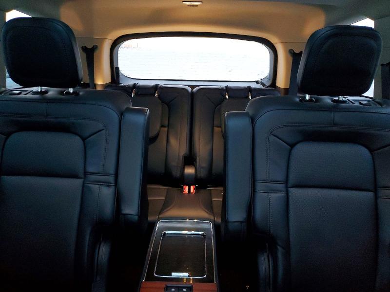 Фото 10 - LINCOLN AVIATOR