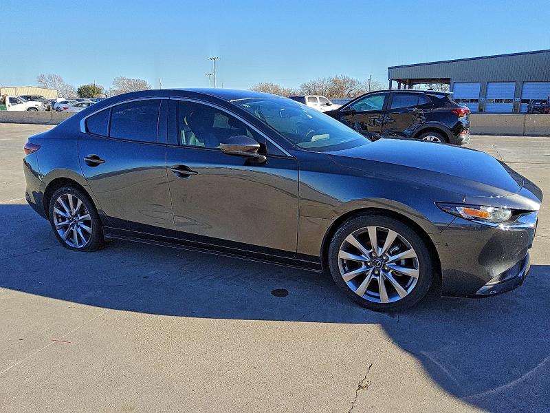 Фото 4 - MAZDA 3