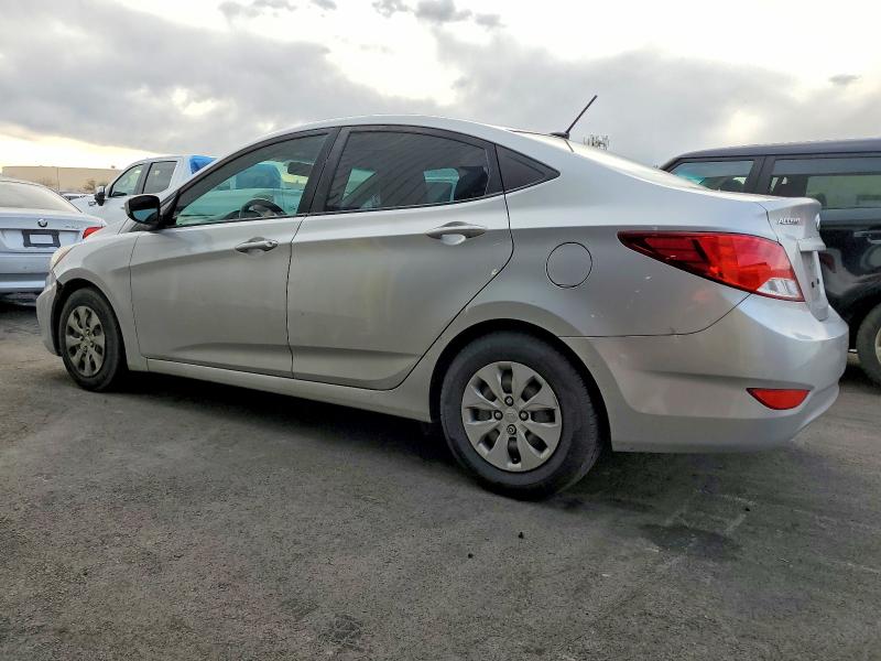 Фото 2 - HYUNDAI ACCENT