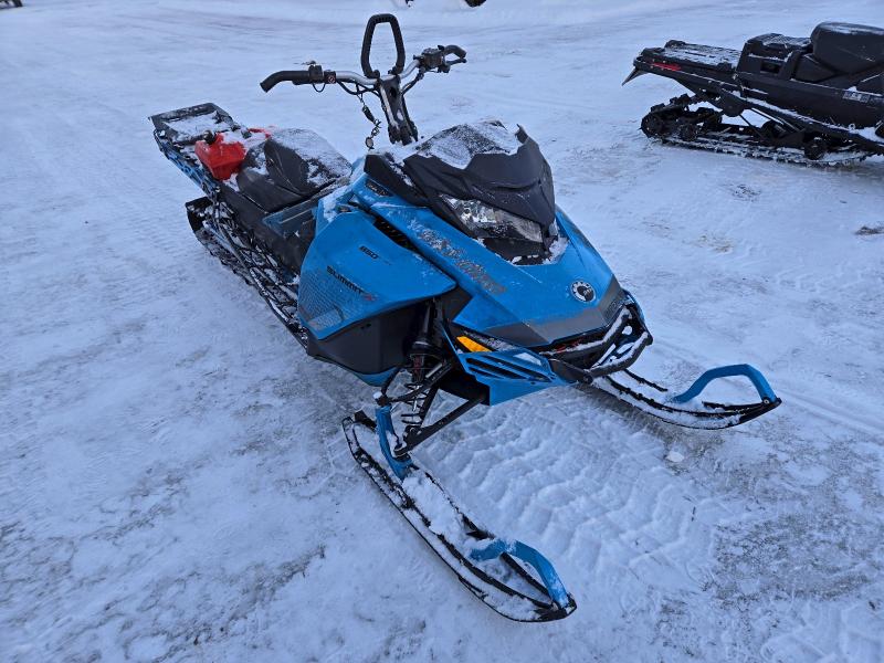 SKI-DOO SNOWMOBILE 2019