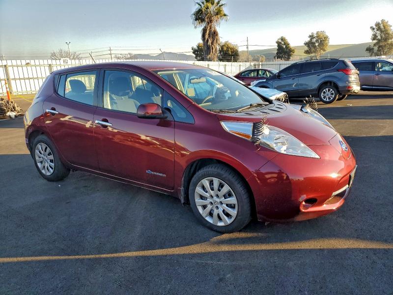 Фото 4 - NISSAN LEAF