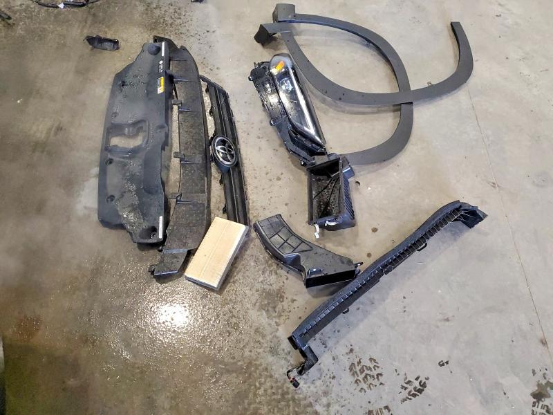 TOYOTA GRAND HIGH 2025 VIN 5TDACAB51SS054627