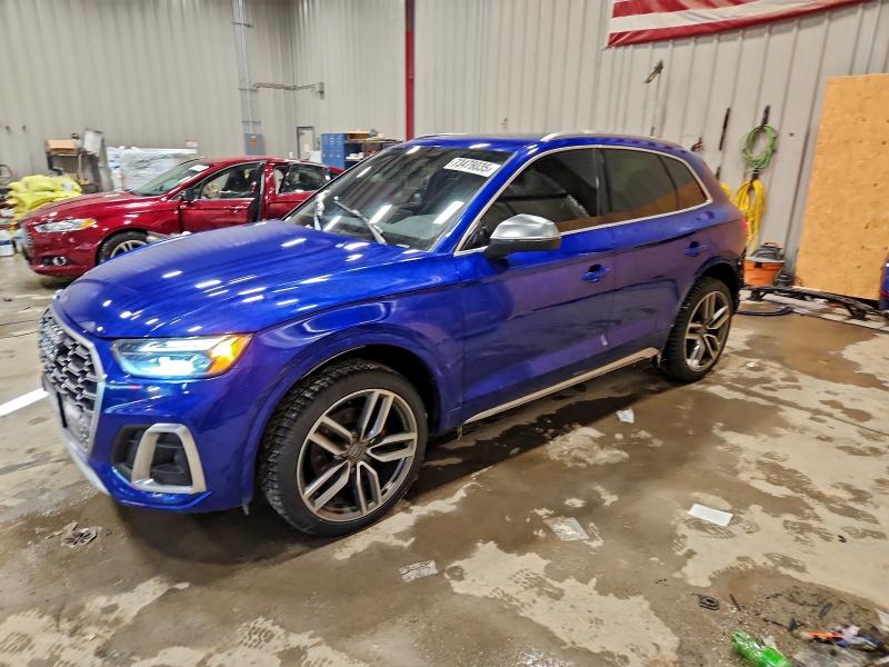 Фото 1 - AUDI SQ5