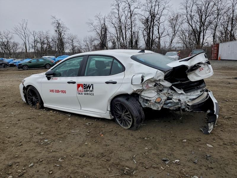 Фото 2 - TOYOTA CAMRY