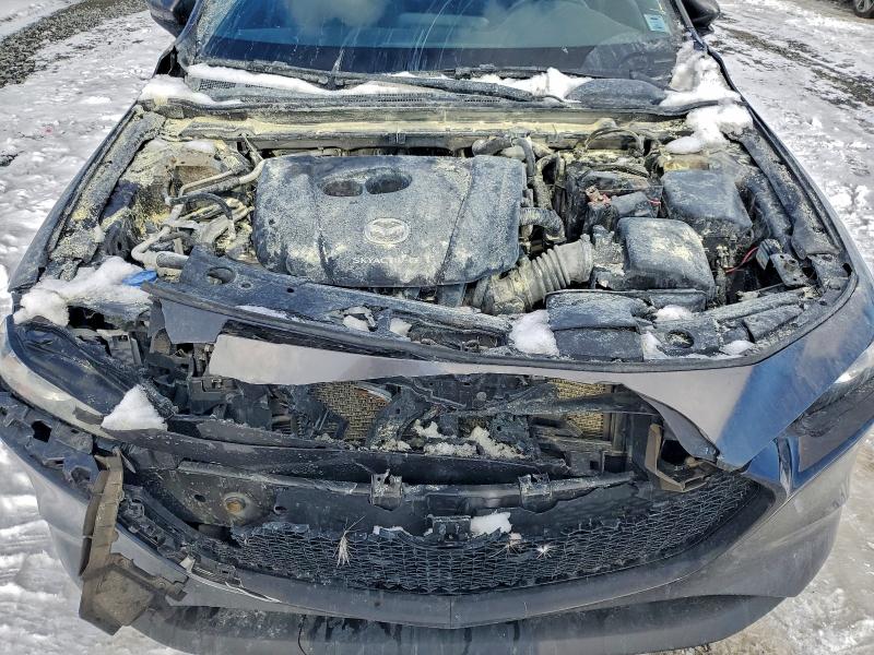 Фото 11 - MAZDA 3