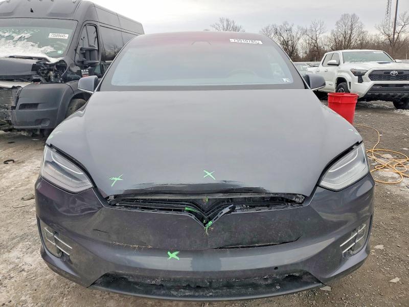 Фото 5 - TESLA MODEL X