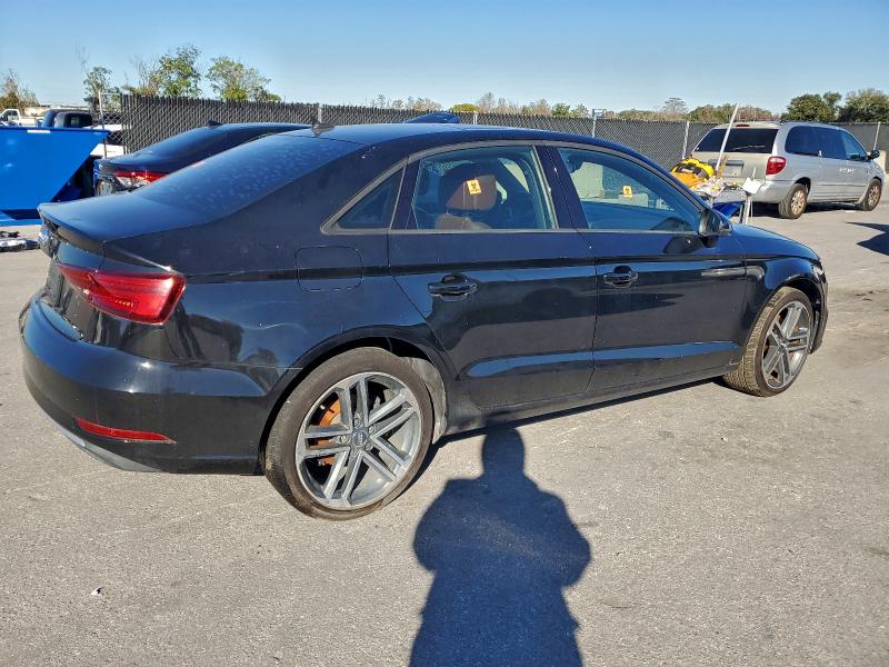 Фото 3 - AUDI A3