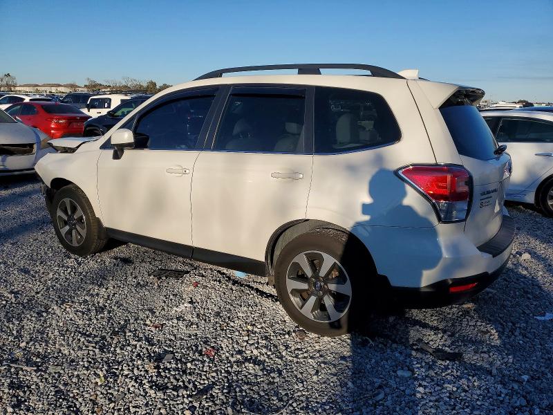 Фото 2 - SUBARU FORESTER
