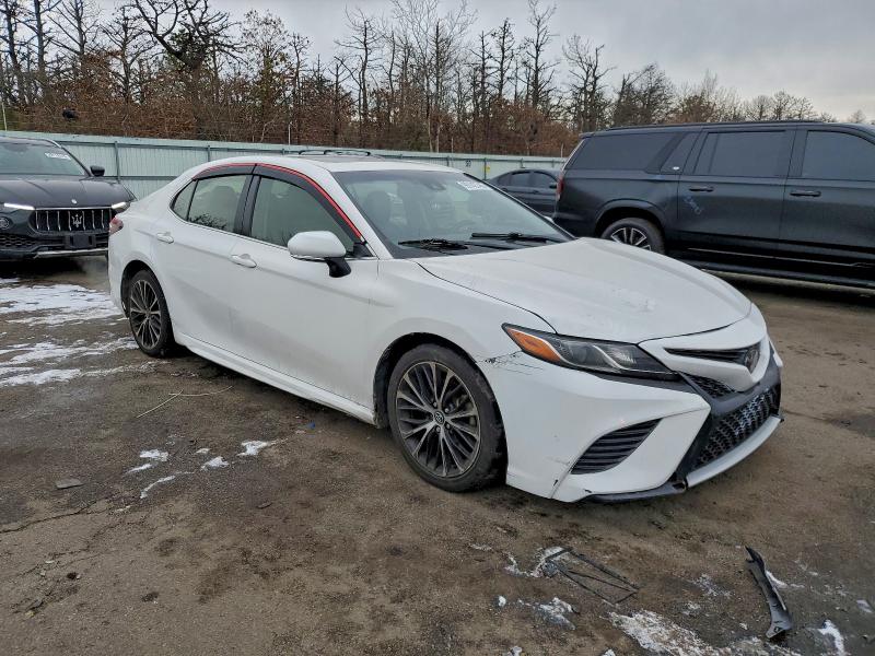 Фото 4 - TOYOTA CAMRY