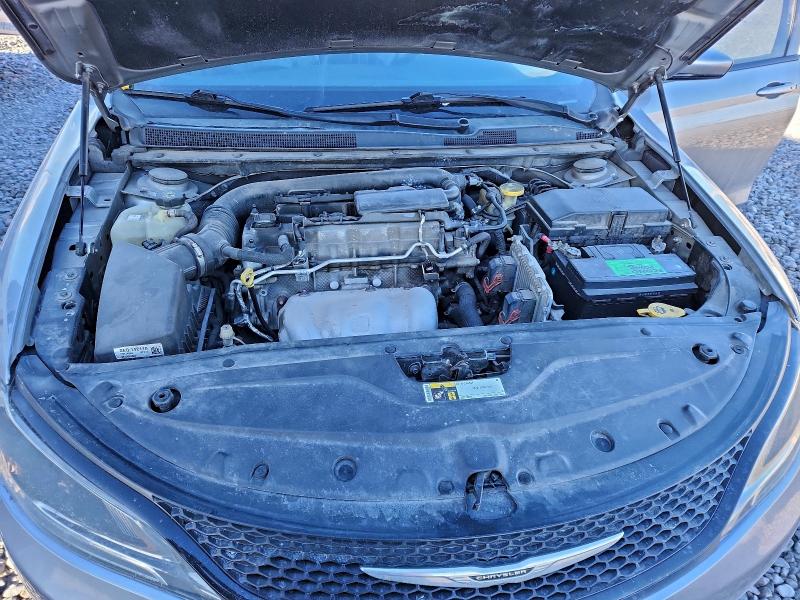 Фото 11 - CHRYSLER 200