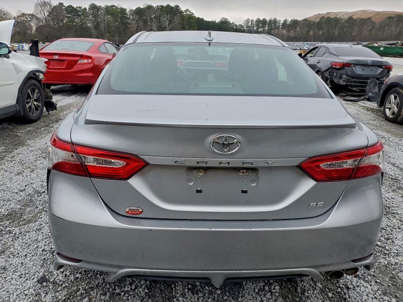 Фото 6 - TOYOTA CAMRY