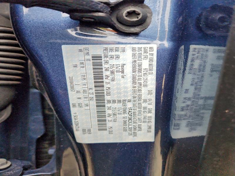 Фото 12 - FORD FOCUS