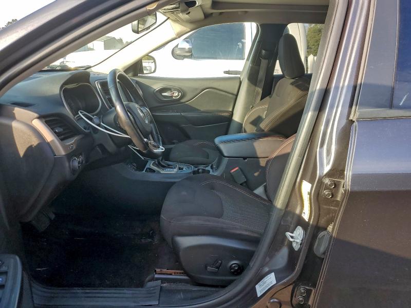 Фото 7 - JEEP GRAND CHER