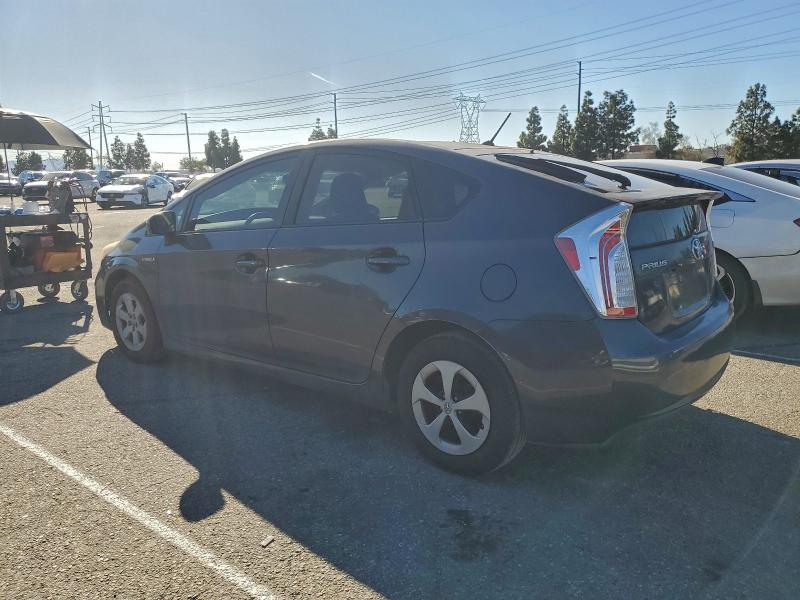 Фото 2 - TOYOTA PRIUS