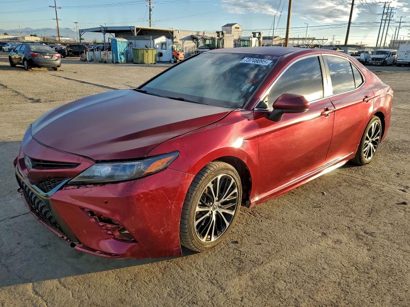 Фото 1 - TOYOTA CAMRY