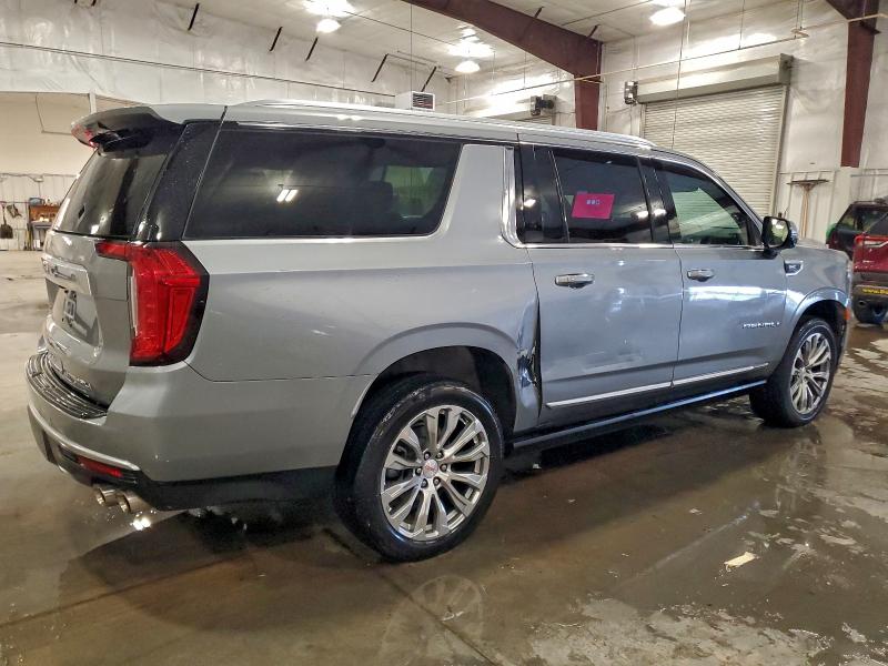 Фото 3 - GMC YUKON