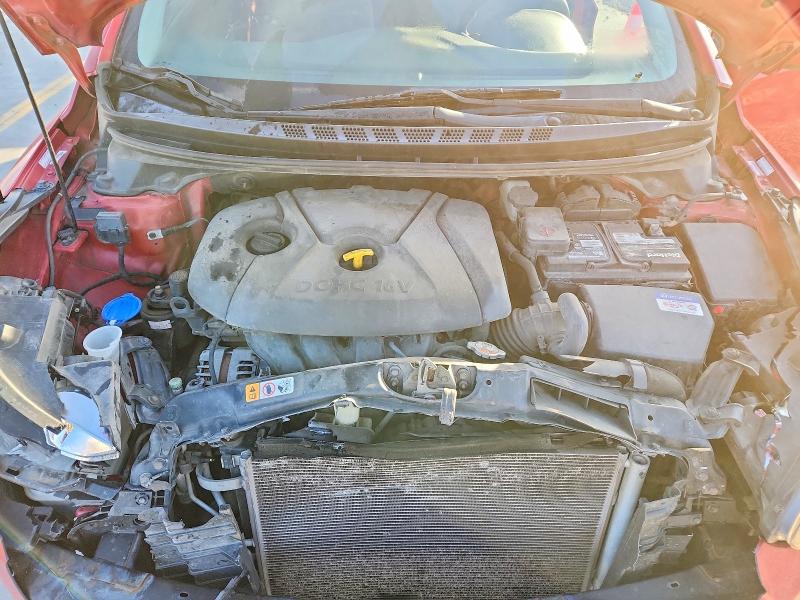 Фото 11 - HYUNDAI ELANTRA