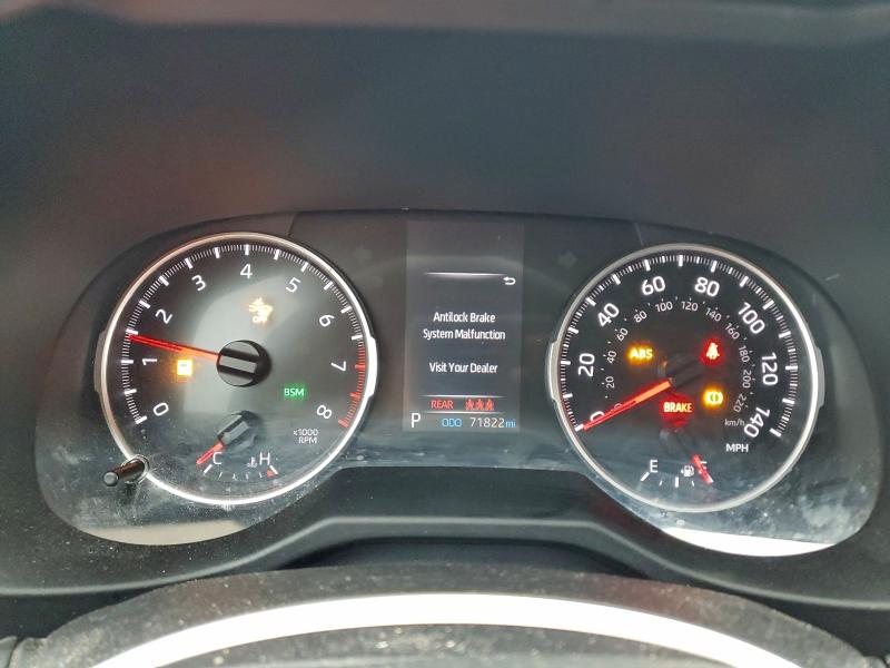 Фото 9 - TOYOTA RAV4