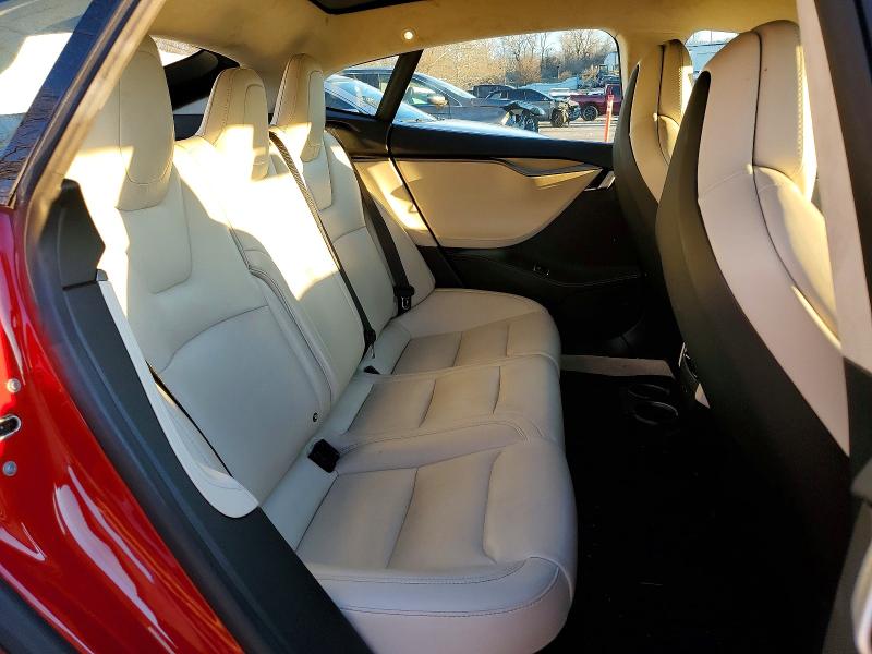 Фото 10 - TESLA MODEL S