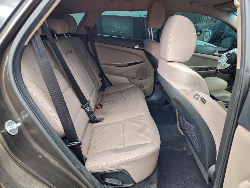 Фото 11 - HYUNDAI TUCSON