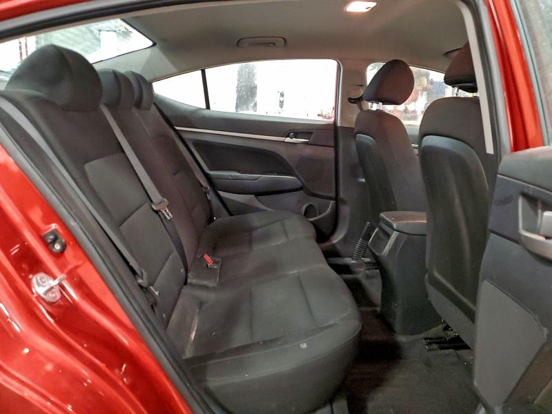 Фото 10 - HYUNDAI ELANTRA