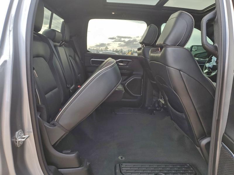 Фото 10 - RAM 1500