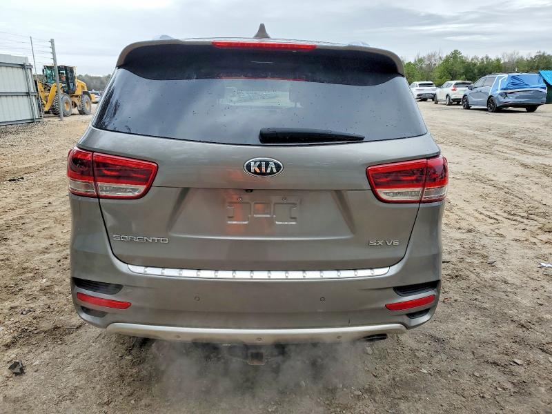 Фото 6 - KIA SORENTO