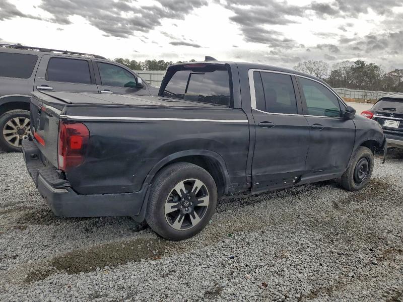 Фото 3 - HONDA RIDGELINE