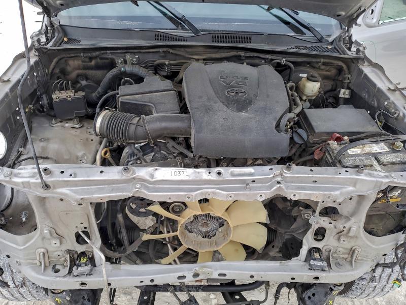 Фото 11 - TOYOTA TACOMA