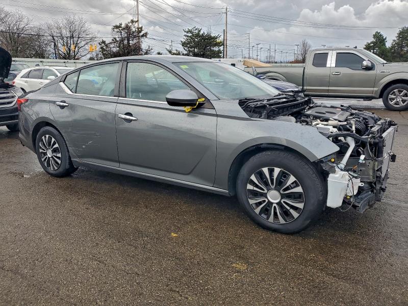 Фото 4 - NISSAN ALTIMA