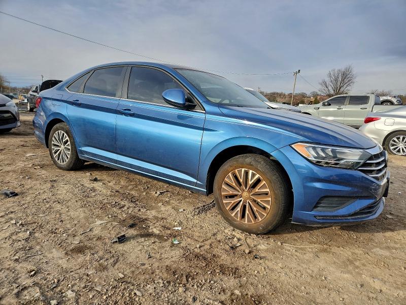 Фото 4 - VOLKSWAGEN JETTA