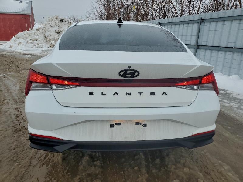 Фото 6 - HYUNDAI ELANTRA
