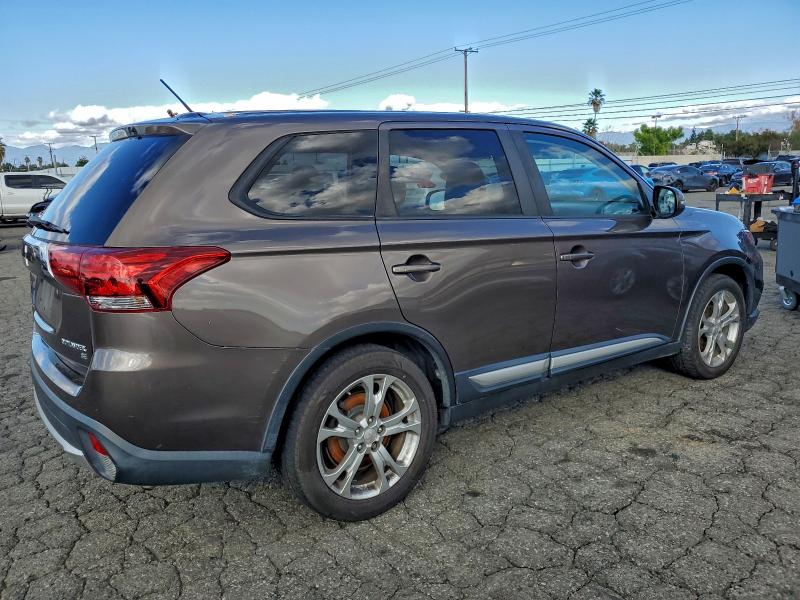 Фото 3 - MITSUBISHI OUTLANDER