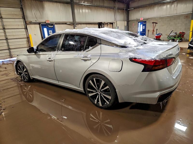 Фото 2 - NISSAN ALTIMA