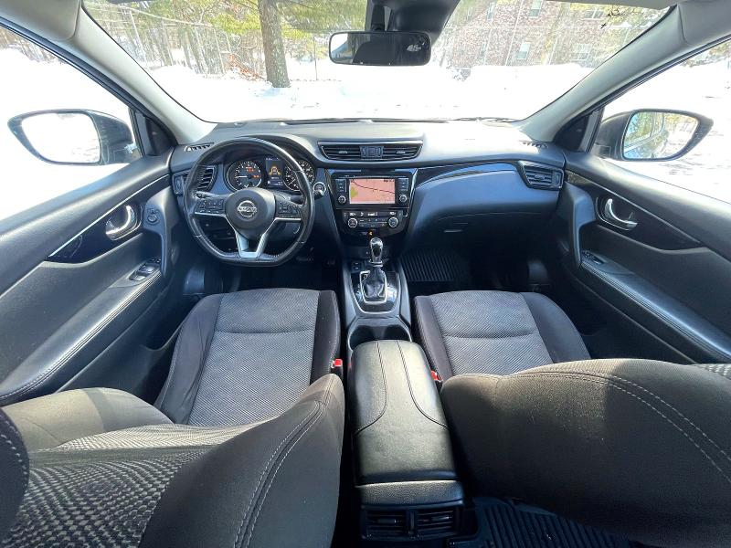 Фото 9 - NISSAN ROGUE