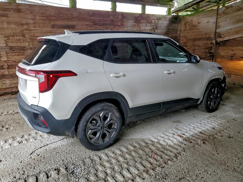 Фото 3 - KIA SELTOS