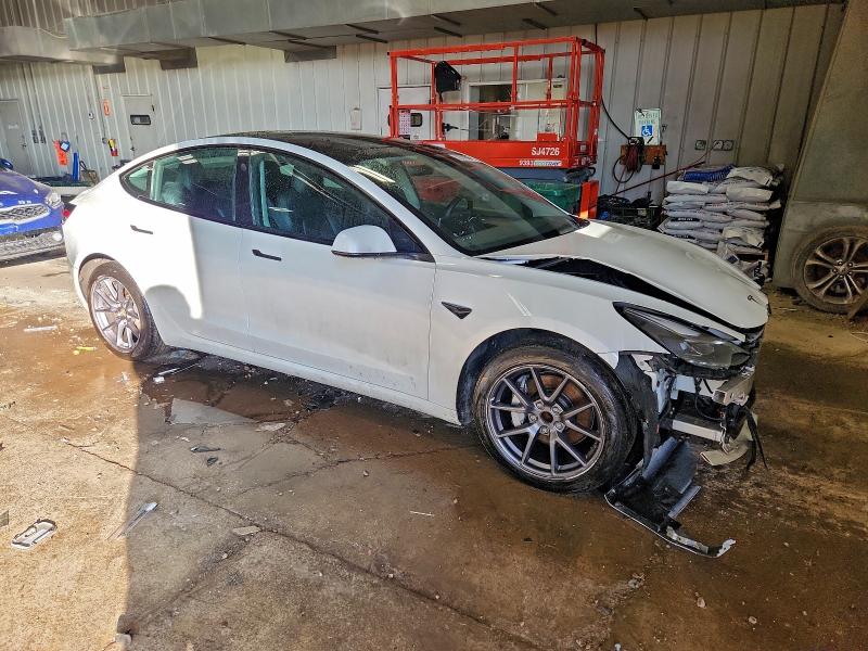 Фото 4 - TESLA MODEL 3