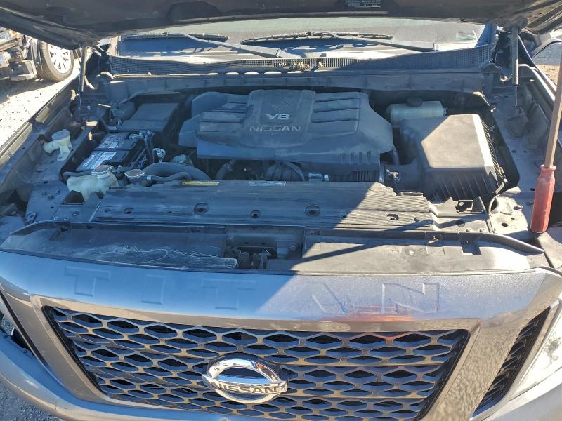 Фото 11 - NISSAN TITAN
