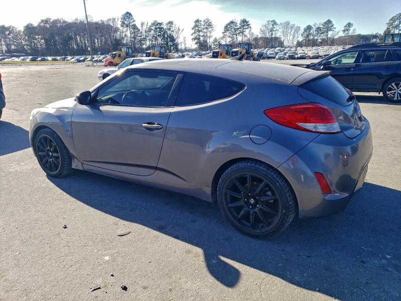 Фото 2 - HYUNDAI VELOSTER